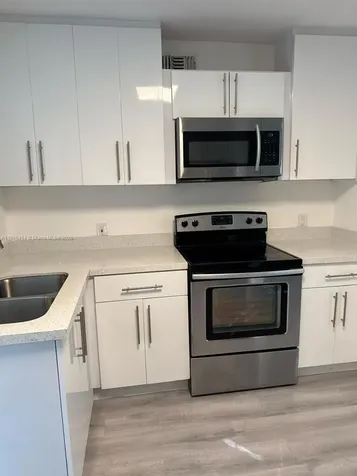 783 NW 98th Street Miami FL 33150