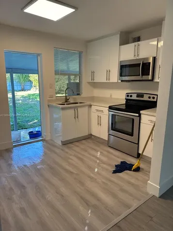 783 NW 98th Street Miami FL 33150