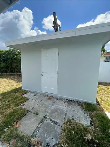 783 NW 98th Street Miami FL 33150