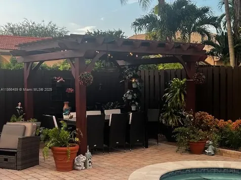 16131 SW 79th Terrace Miami FL 33193