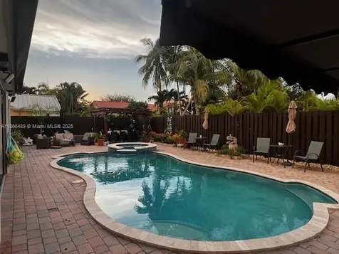 16131 SW 79th Terrace Miami FL 33193