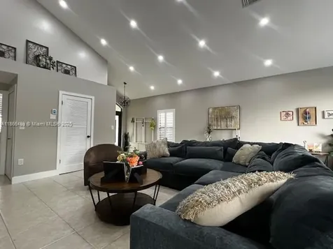16131 SW 79th Terrace Miami FL 33193