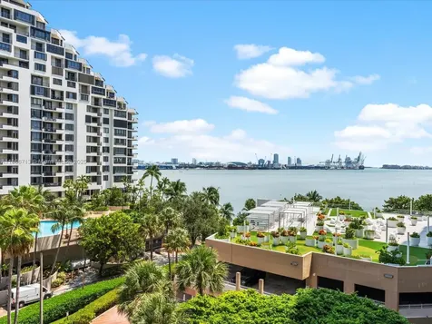770 Claughton Island Drive Miami FL 33131