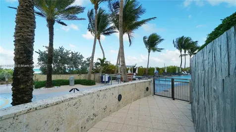 6801 Collins Avenue Miami Beach FL 33141