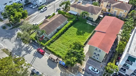 236 SW 4th Avenue Miami FL 33130