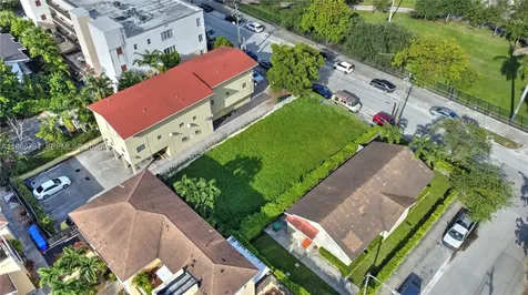 236 SW 4th Avenue Miami FL 33130
