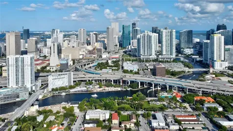 236 SW 4th Avenue Miami FL 33130