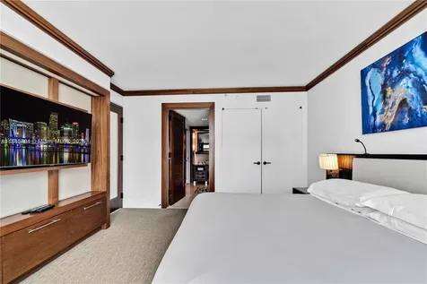 6801 Collins Avenue Miami Beach FL 33141