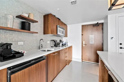 6801 Collins Avenue Miami Beach FL 33141