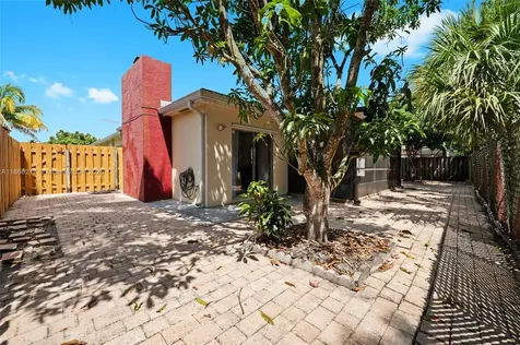 791 SW 49th Terrace Margate FL 33068