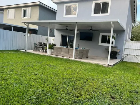 260 SE 32nd Terrace Homestead FL 33033