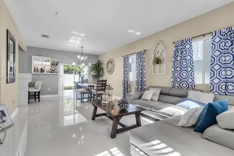 260 SE 32nd Terrace Homestead FL 33033