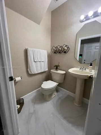 260 SE 32nd Terrace Homestead FL 33033