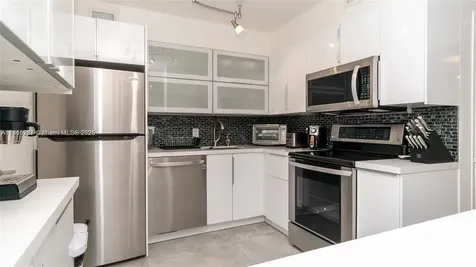 5161 Collins Avenue Miami Beach FL 33140