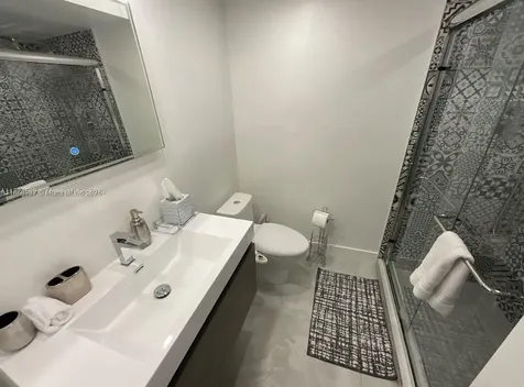 5161 Collins Avenue Miami Beach FL 33140