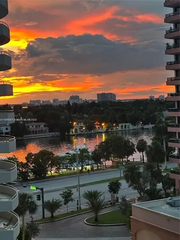 5161 Collins Avenue Miami Beach FL 33140