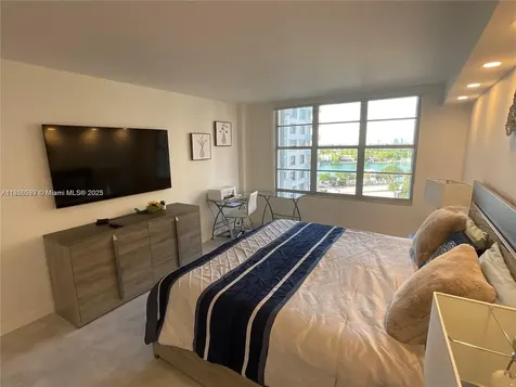 5161 Collins Avenue Miami Beach FL 33140