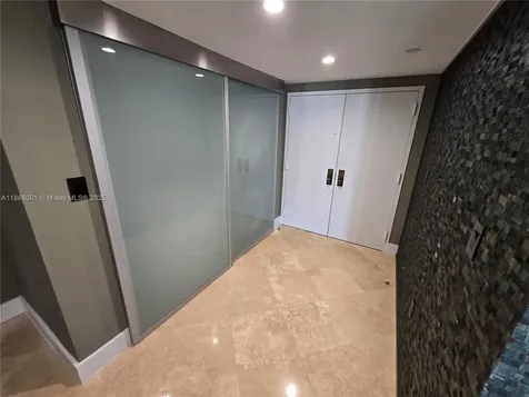 11113 Biscayne Boulevard Miami FL 33181