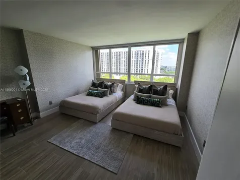 11113 Biscayne Boulevard Miami FL 33181