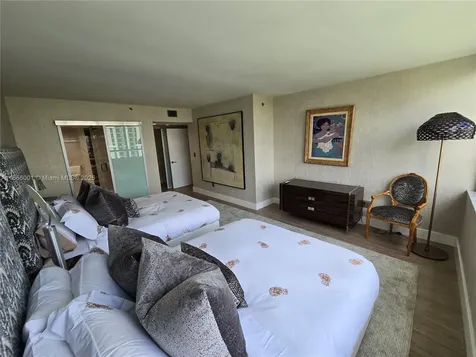 11113 Biscayne Boulevard Miami FL 33181