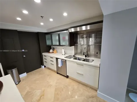 11113 Biscayne Boulevard Miami FL 33181