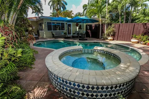 1247 Washington Street Hollywood FL 33019