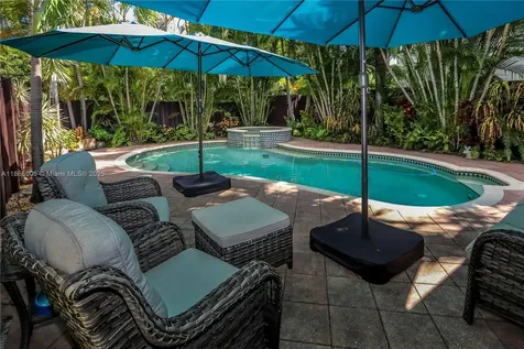 1247 Washington Street Hollywood FL 33019