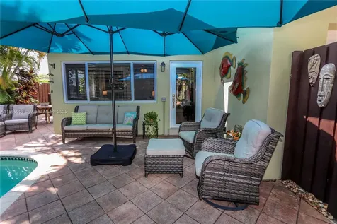 1247 Washington Street Hollywood FL 33019