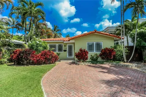 1247 Washington Street Hollywood FL 33019