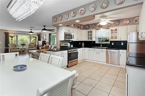 1247 Washington Street Hollywood FL 33019