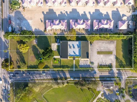 1200 NE 8th Street Homestead FL 33033
