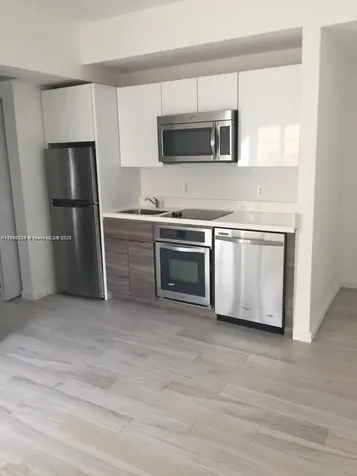 1450 Meridian Avenue Miami Beach FL 33139