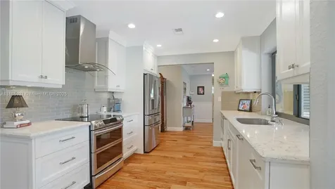 2680 SW 106th Terrace Davie FL 33328