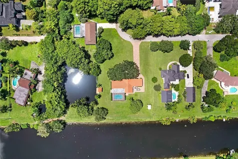 2680 SW 106th Terrace Davie FL 33328