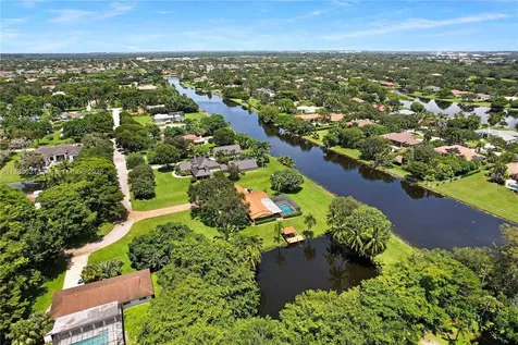 2680 SW 106th Terrace Davie FL 33328