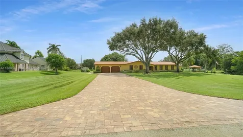 2680 SW 106th Terrace Davie FL 33328