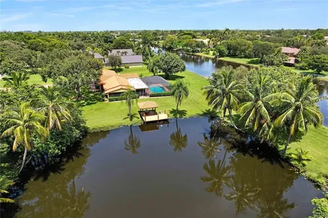 2680 SW 106th Terrace Davie FL 33328