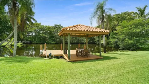2680 SW 106th Terrace Davie FL 33328