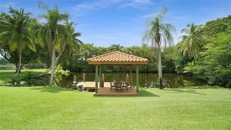 2680 SW 106th Terrace Davie FL 33328