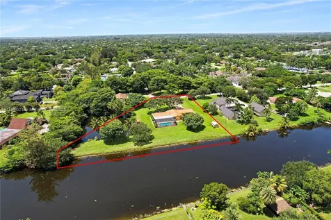 2680 SW 106th Terrace Davie FL 33328