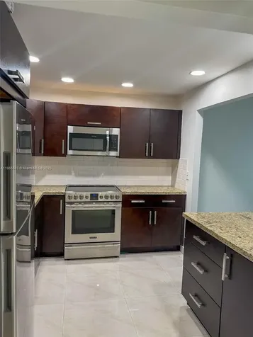 7051 Environ Boulevard Lauderhill FL 33319