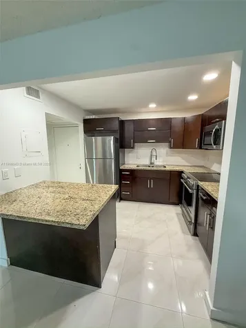 7051 Environ Boulevard Lauderhill FL 33319