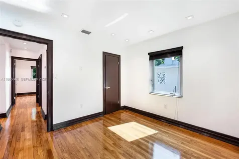 6320 NW 41st Street Virginia Gardens FL 33166