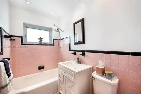 6320 NW 41st Street Virginia Gardens FL 33166
