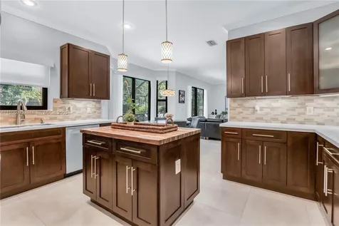 1411 NW 179th Avenue Pembroke Pines FL 33029
