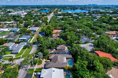 3721 N Park Road Hollywood FL 33021