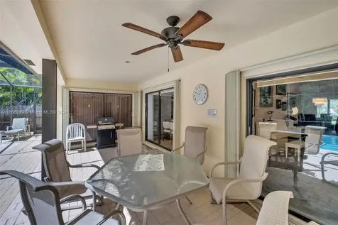 3721 N Park Road Hollywood FL 33021