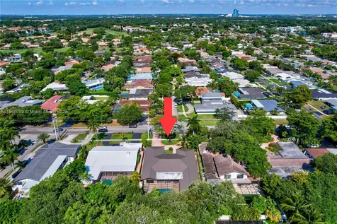 3721 N Park Road Hollywood FL 33021