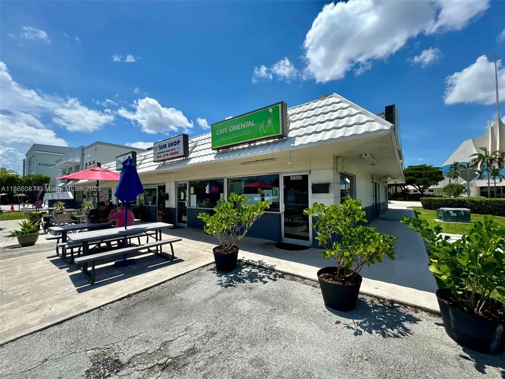 Asian Restaurant With Terrace For Sale Near Dadeland Mall Kendall FL 33156