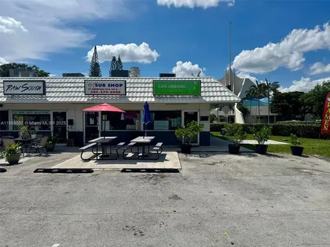 Asian Restaurant With Terrace For Sale Near Dadeland Mall Kendall FL 33156